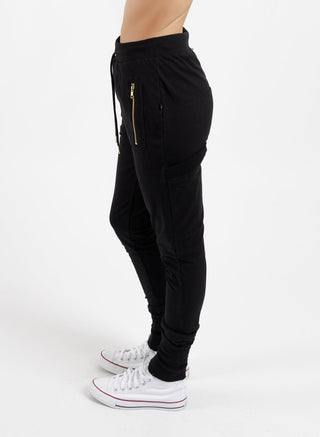 Escape Trackies Black/Gold